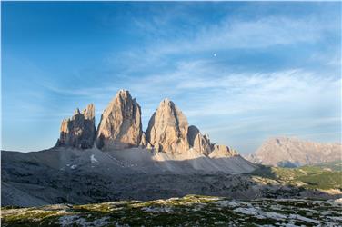 Die Geologie und der Dolomites UNESCO GEOtrail stehen im Zentrum der Veranstaltungsreihe "Dolomites UNESCO Fest 2018". Im Bild die Drei Zinnen. Foto: ph picube it