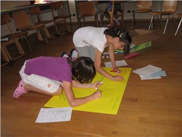 Am Sonntag beginnen für Kinder deutscher und italienischer Schulen wieder die gemeinsamen Sprachencamps - Foto: LPA