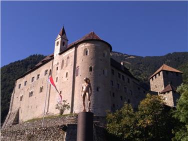 Auf Schloss Tirol tagten heute EVTZ-Vorstand und Versammlung - Foto: LPA/Armin Gluderer