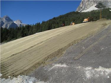 Deponiesanierung in Abtei: Das Land setzt sich für eine verantwortungsvolle Abfallwirtschaft in Südtirol ein. Foto: LPA/Landesumweltagentur
