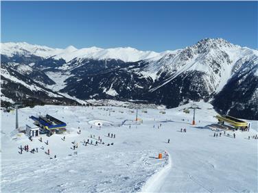 Neu geregelt hat die Landesregierung heute die Förderung von Skigebieten - Foto: LPA