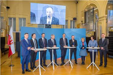 Die Vorstellung der neuen Landesregierung heute im Palais Widmann - Foto: LPA/Oskar Verant