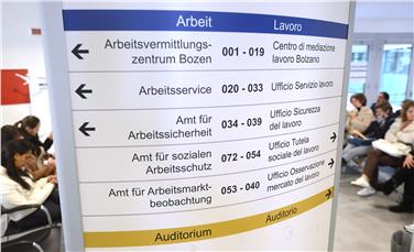 Mit dem Ende der Wintersaison im Gastgewerbe bieten die Arbeitsvermittlungszentren verlängerte Öffnungszeiten an. Foto: LPA