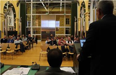 Vertreter der Gewerkschaften der öffentlichen Bediensteten waren beim heutigen (28. März) Treffen in Bozen dabei. Foto: LPA/ck