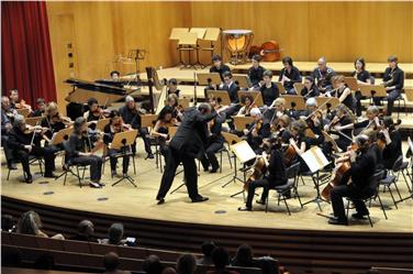 Die italienische Musikschule "Vivaldi" lädt am Freitag zu zwei Frühlingskonzerten - Foto: LPA