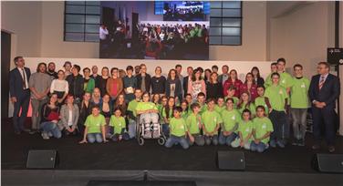 Gruppenbild der Geehrten im NOI Techpark in Bozen - Foto LPA/Seehauser