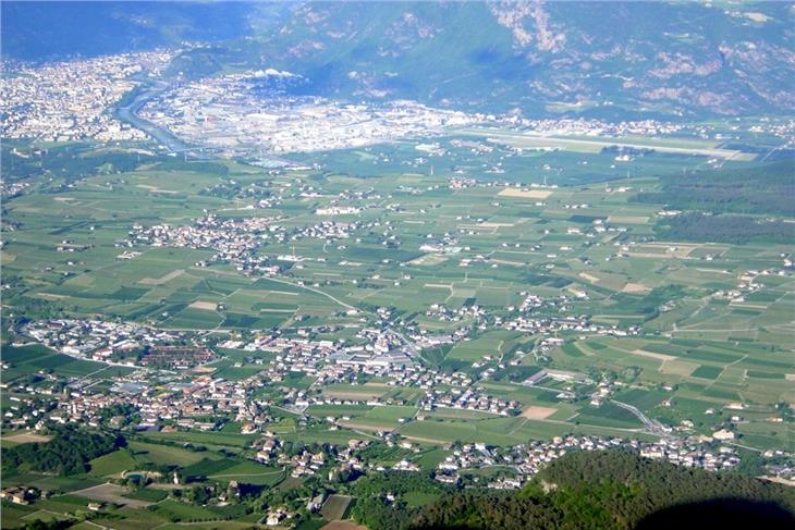Der für die Verwaltung der Strukturfonds für den lädlichen Raum zuständige Begleitausschuss ist in dieser Woche in Bozen zu seiner jährlichen Sitzung zusammegkommen - Foto: LPA