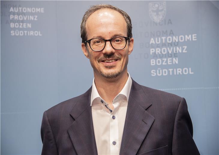 Guido Steinegger steht seit gestern als Chefredakteur an der Spitze der LPA-Redaktion - Foto: LPA/Barbara Franzelin