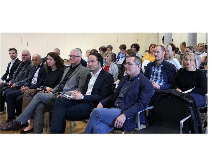 Landesrat Achammer und Bildungsdirektor Tschenett bei der Arge-Alp-Tagung "Abschluss mit Anschluss" an dr Eurac in Bozen - Foto: LPA/Rosa Asam