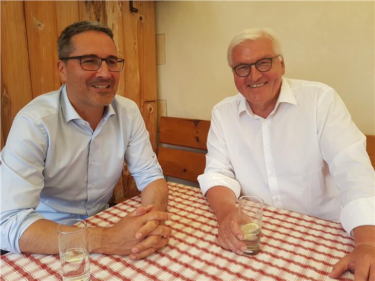 Freundschaftliche Begegnung mit Sorge über Radikalisierung: LH Kompatscher (l.) mit Bundespräsident Steinmeier. (Foto: LPA)