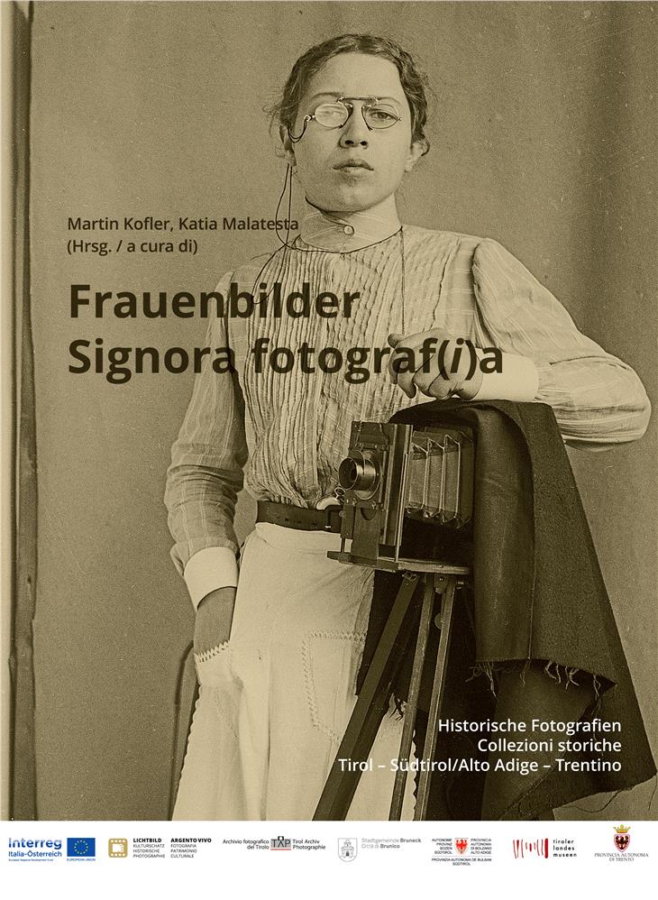Das Titelblatt der neuen Publikation "Frauenbilder / Signora fotograf(i)a "