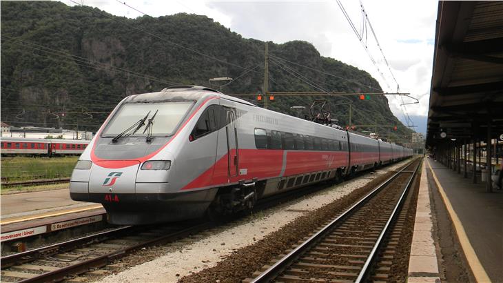 In nur neun Stunden von Bozen nach Sibari (Kalabrien): Ab 16. September startet der Frecciargento-Zug der Trenitalia in Bozen  (Foto LPA/Michele Bolognini)