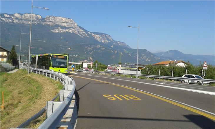 Mit dem Metrobus schnell, sicher und umweltfreundlich ans Ziel kommen: Die Entwertungen von Tickets für den Metrobus gestiegen (FOTO: LPA/Landesabteilung Tiefbau)