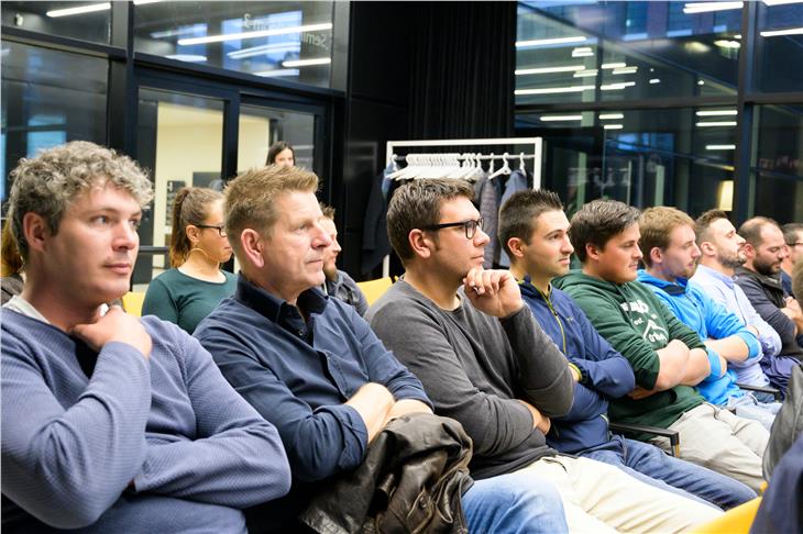 Experten in der fachgerechten Montage von Qualitätsfenstern sind die Absolventen des Lehrgangs "Fenstermonteur". (Foto: LPA/Edith Benischek)