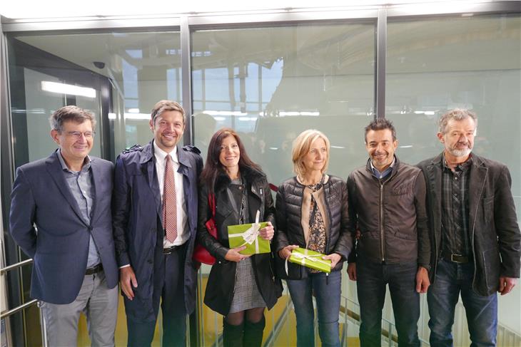 Die Rittner Seilbahn verzeichnet über zehn Millionen Fahrgäste: Pitscheider, LR Alfreider, Berger, Gostner, Dejaco und Betriebsleiter Klaus Kofler. (Foto: LPA/Roman Clara)