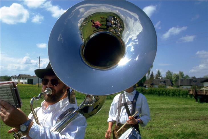 Rege Beteiligung erwünscht: Die Arge Alp-Fanfare soll den Lebensraum Alpen musikalisch widerspiegeln. (Foto: Arge Alp)