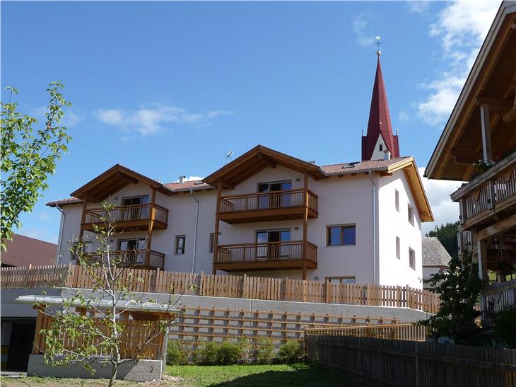 Leistbarer Baugrund ist eine fundamentale Basis, um den Wohntraum zu realisieren. Die Gemeinden können dabei helfen, sagt LRin Waltraud Deeg. (Foto:LPA/Wobi)