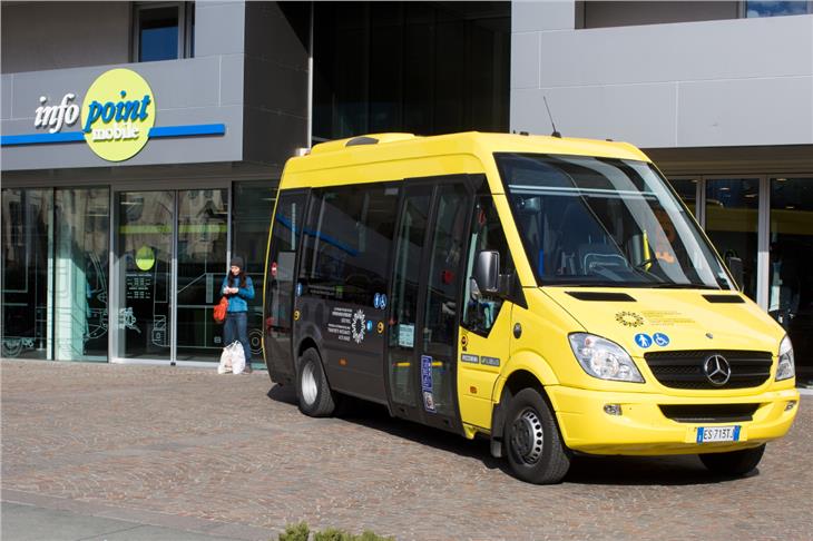 Weiterhin sehr beliebt, bei allen die nachhaltig unterwegs sein möchten: Der Infopoint Mobile in Brixen. (Foto: LPA)