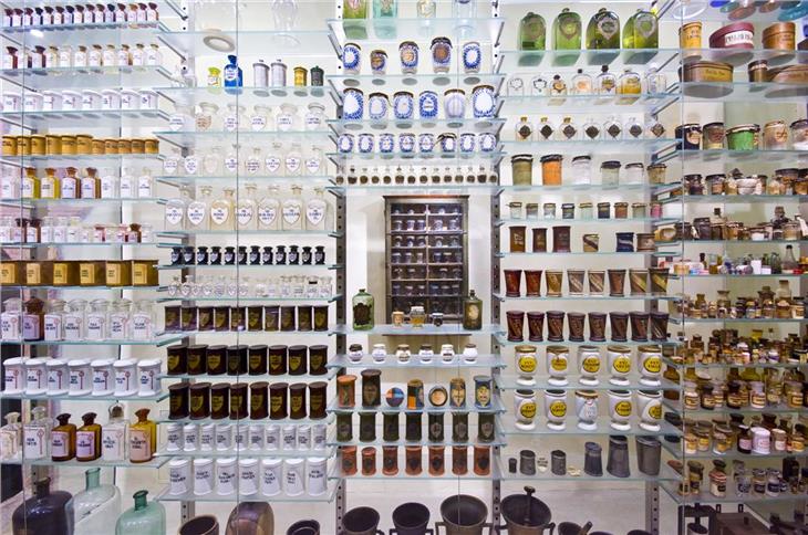 Bereits besucht werden kann das Pharmaziemuseum in Brixen. (Foto: LPA/Pharmaziemuseum)