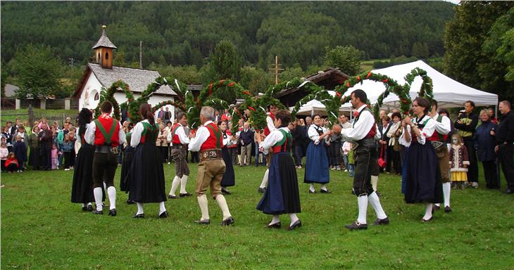 Kultur und Bräuche der Sprachminderheiten werden von der Region gefördert - entsprechende Ansuchen können heuer bis zum 30. Juni eingereicht werden (Foto: LPA)