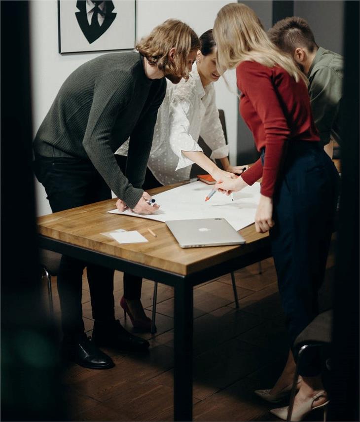 Vor allem Frauen sollen als Sachverständige ihre Expertise und Sichtweise in die Planungen vor Ort einbringen und somit ihre Kompetenzen den Gemeinden zur Verfügung stellen. (Symbolfoto: Pexels)