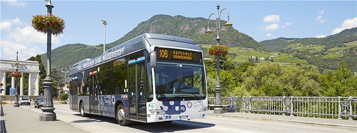 Der öffentliche Verkehr in Südtirol soll effizient, nachhaltig, digital, integriert, leistungsfähig und ohne Streitigkeiten und mit klaren Regeln funktionieren. (Foto: LPA/STA)