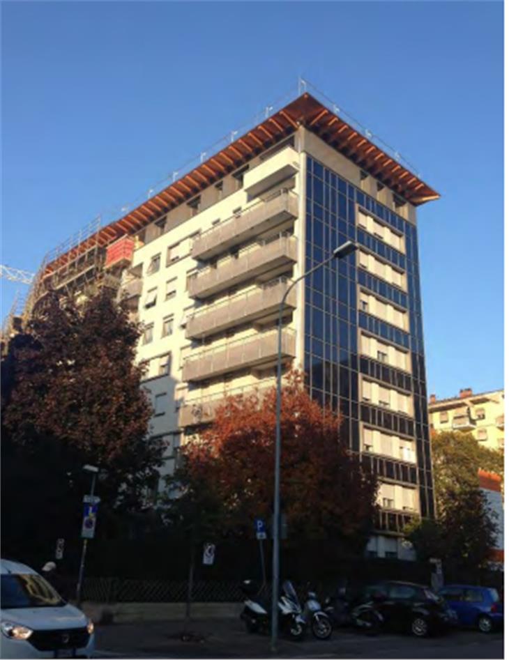 Die Verbesserung der Energieeffizienz von Gebäuden - im Bild ein WOBI-Wohnhaus im Bereich Cagliari-Straße/Brescia-Straße in Bozen - ist eines der Ziele der Kooperation zwischen Land, KlimaHaus-Agentur und GSE. (Foto: LPA/GSE)