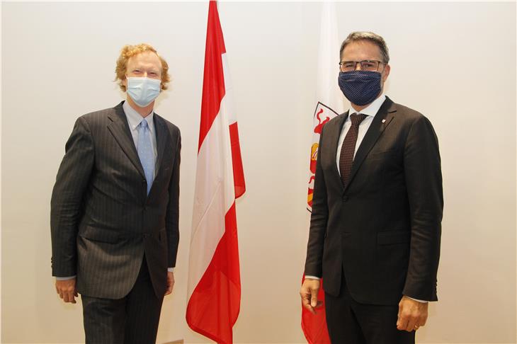 Botschafter Kickert (l.) und Landeshauptmann Kompatscher: Südtirols Verhandlungen mit Italien stets im Blick. (Foto: LPA/Guido Steinegger)