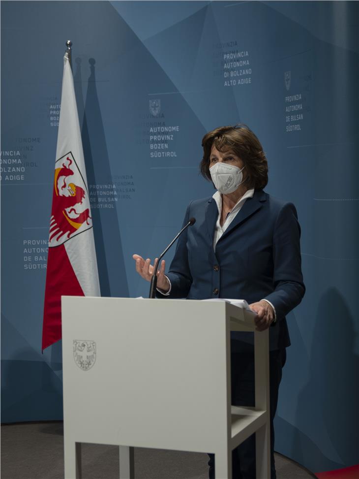 Mehrere Beschlüsse zur konkreten Umsetzung des Landesgesetzes "Raum und Landschaft" hat die Landesregierung heute auf Antrag von Landesrätin Maria Hochgruber Kuenzer gefasst. (Foto: LPA/Fabio Brucculeri)