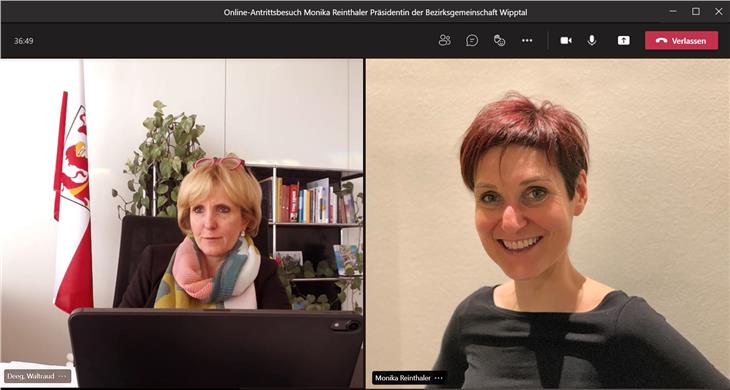 Landesrätin Deeg und Bezirkspräsidentin Reinthaler haben sich über Videokonferenz zu aktuellen Bezirksthemen ausgetauscht.  (Foto: LPA)