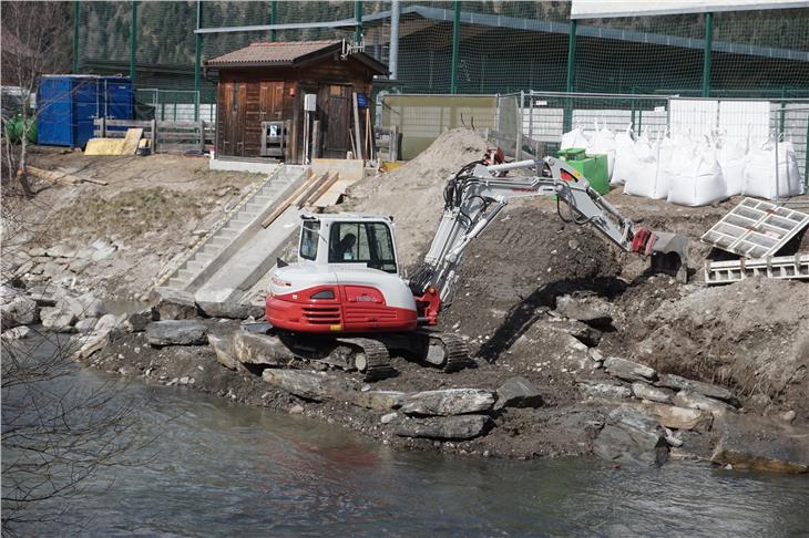 Die Pegelmessstelle am Eisack in Freienfeld wird erweitert. (Foto: LPA/Landesamt für Hydrologie und Stauanlagen in der Agentur für Bevölkerungsschutz)