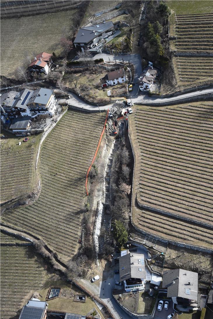 Die Weinbergquelle unterhalb von Elvas bei Brixen (Foto: LPA/Luftaufnahme Luca Messina)