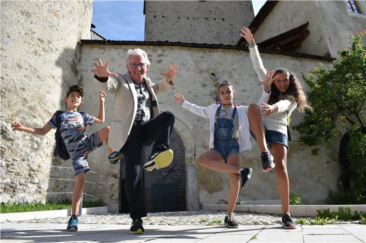 Armando Traverso hat die Sendreihe "Un diario della vacanze in montagna" aus den ladinischen Tälern gemeinsam mit der ladinischen Bildungsdirektion realisiert. (Foto: RAI YOYO)