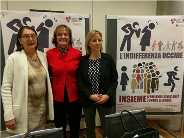Die Euregio-Chancengleichheitslandesrätinnen haben heute die gemeinsame Kampagne gegen Gewalt an Frauen vorgestellt - Foto: LPA/Armin Gluderer