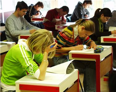 Der nunmher mögliche Austausch von Vorsitzenden der Prüfungskommissionen zwischen dem Trentino und Südtirol betrifft die italienischen Oberschulen. Foto: LPA