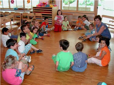 Um die qualitativ hochwertige Betreuung der Kinder weiterhin zu garantieren, werden die Rahmenbedingungen für das Kindergartenpersonal verbessert./Foto LPA