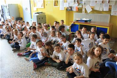 Die 450 Schülerinnen und Schüler des Schulsprengels Bozen VI haben heute das Fest der Interkulturalität begangen. Foto: LPA/F. Grigoletto