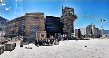 Die Sitzung des EFRE-Begleitausschusses war Gelegenheit, den Gästen von außerhalb Südtirols die Fortschritte am NOI-Techpark zu zeigen. Foto: LPA/Alber