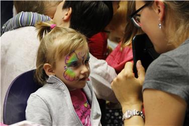 Ein neues Berufsbild wertet die Arbeit der Kinderbetreuer auf./Bild Elki St. Walburg