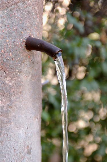 Angesichts der anhaltende und zunehmende Hitze dieser Tage ist Wassersparen Pflicht - Foto: LPA