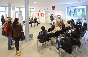 Neuerungen bei der Arbeitslosenmeldung gilt es ab Dezember zu beachten, im Bild das Arbeitsvermittlungszentrum in Bozen - Foto: LPA