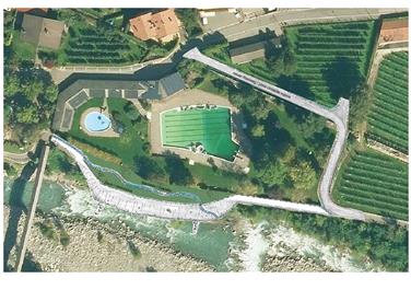 Das Gelände zwischen dem öffentlichen Schwimmbad in Algund und der Etsch wird zu einem Naherholungsbereich umgestaltet. Foto: LPA/Amt für Wildbach- und Lawinenevrbauung Süd
