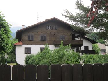 Die 1950 vom Tiroler Maler und Architekten Alfons Walde erbaute Villa Walde in Außerragen wird unter Denkmalschutz gestellt - Foto: LPA/Landesabteilung Denkmalpflege
