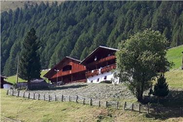 Zu den 13.400 Geschlossenen Höfen in Südtirol zählt auch dieser in Lappach im Tauferer Ahrntal. Foto: LPA/Amt für bäuerliches Eigentum