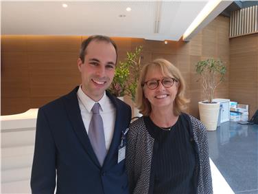 Direktor Timon Gärtner mit Martine Durand, Chefstatistikerin und Direktorin der Statistik- und Datenabteilung der OECD - Foto: LPA/ASTAT