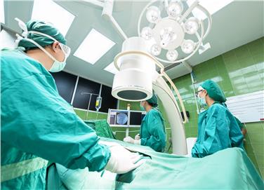 Via libera all'assunzione in deroga alla proporzionale di oltre 60 persone da parte dell'Azienda sanitaria: la maggior parte sono medici e infermieri (Foto www.pixabay.com)