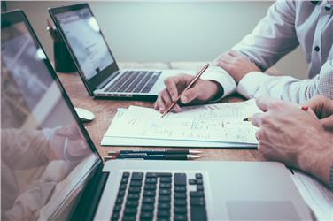 Affrontare la sfida digitale e demografica: una delle priorità dell'amministrazione provinciale (Foto www.pixabay.com)