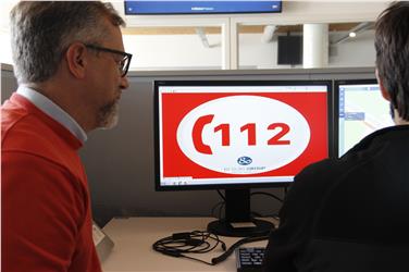 Uno scambio telefonico con i collaboratori della centrale unica d'emergenza 112 dura meno di 50 secondi. Nell'immagine il coordinatore del progetto Paolo Berenzi. Foto: USP/Maja Clara