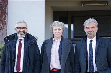 La vice-ministra Trofimtseva a Laimburg tra Oberhuber e Schuler (Foto USP)