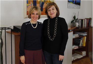 Le assessore Waltraud Deeg e Beate Palfrader nel corso del recente incontro ad Innsbruck (Foto USP/Hannes Wisthaler)